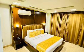 Bling International Hotel Multan